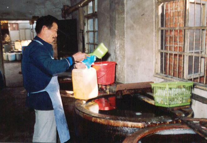 一勺盐浙江父子却靠它撑起一个千亿帝国CQ9电子网站花2000元冤枉钱买了(图3)