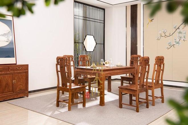 木匠：红木餐桌口碑之选CQ9电子平台盛世周(图3)